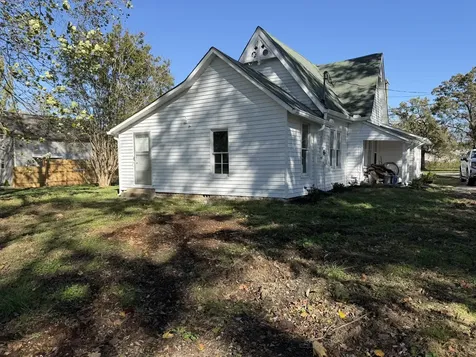 481 Elora Road Elora TN 37328