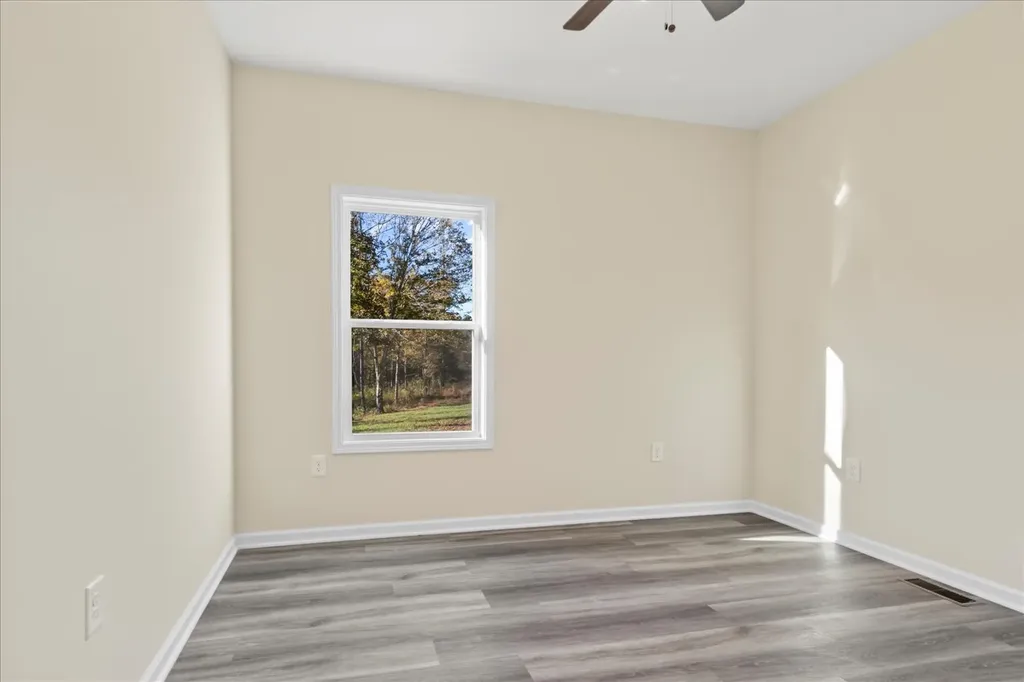 1194 Harmony Way Road Lawrenceburg TN 38464