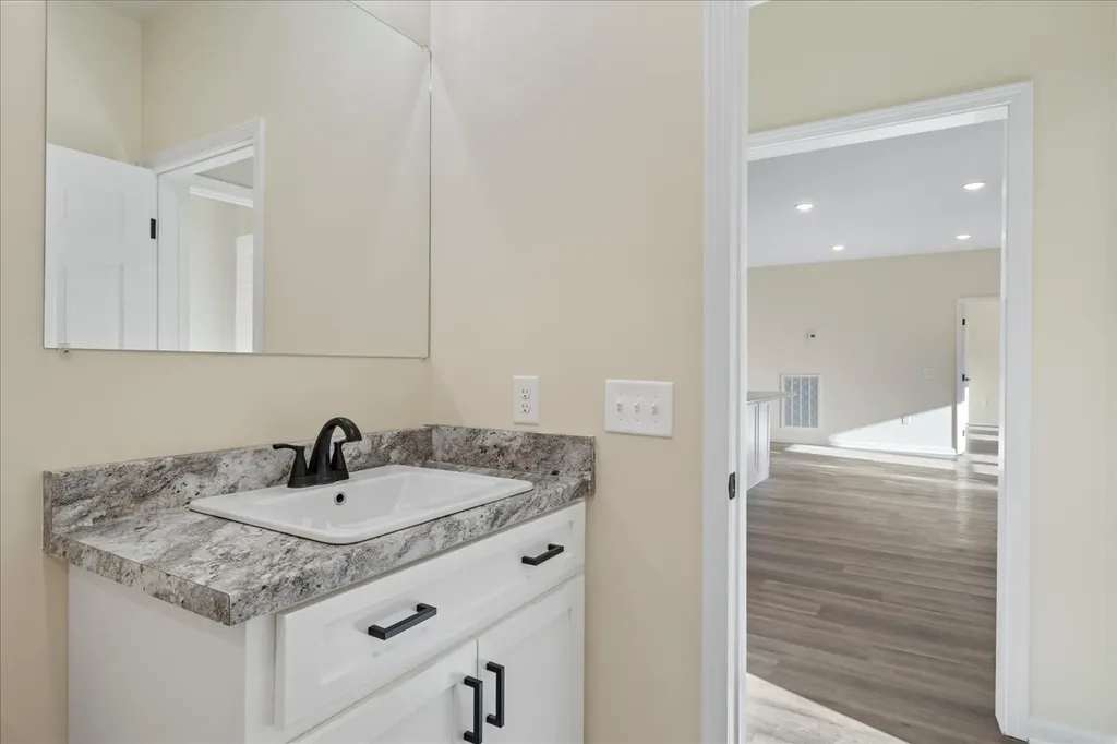 1194 Harmony Way Road Lawrenceburg TN 38464