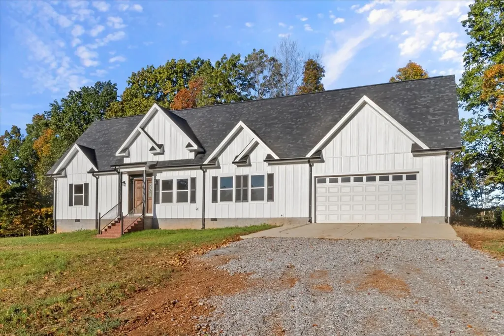 1194 Harmony Way Road Lawrenceburg TN 38464