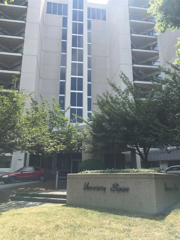 900 19th Ave, S Nashville TN 37212