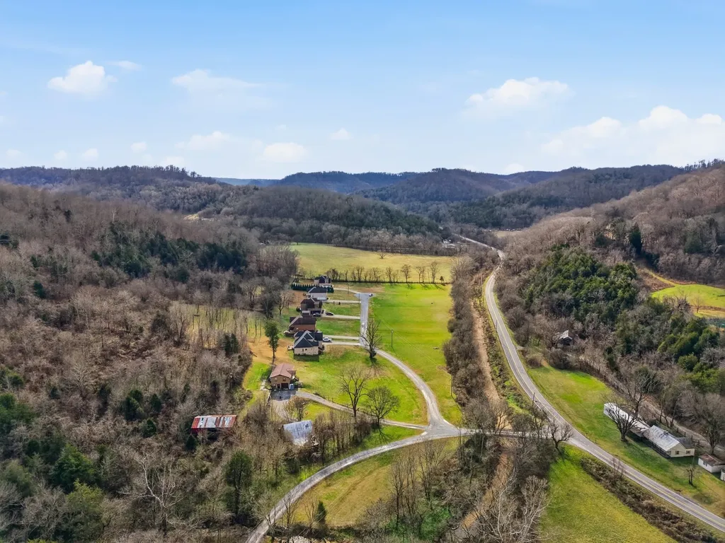 57 Hillside Cove Drive Woodbury TN 37190