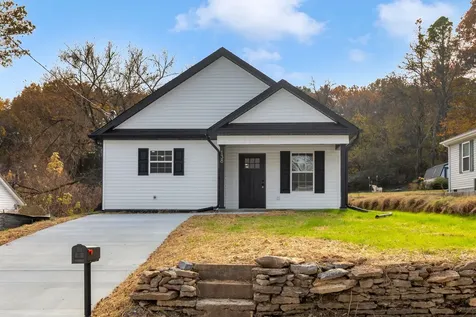 138 Greentop Street Hartsville TN 37074