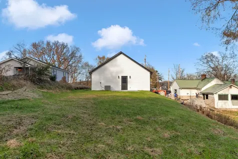 138 Greentop Street Hartsville TN 37074