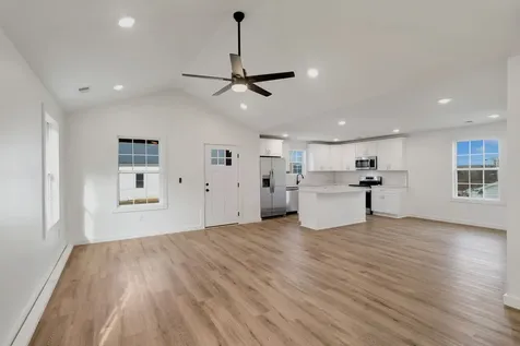 138 Greentop Street Hartsville TN 37074
