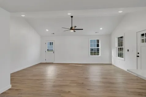 138 Greentop Street Hartsville TN 37074
