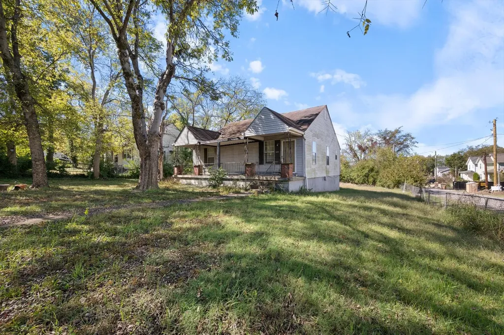 2006 Sultana Avenue Nashville TN 37207