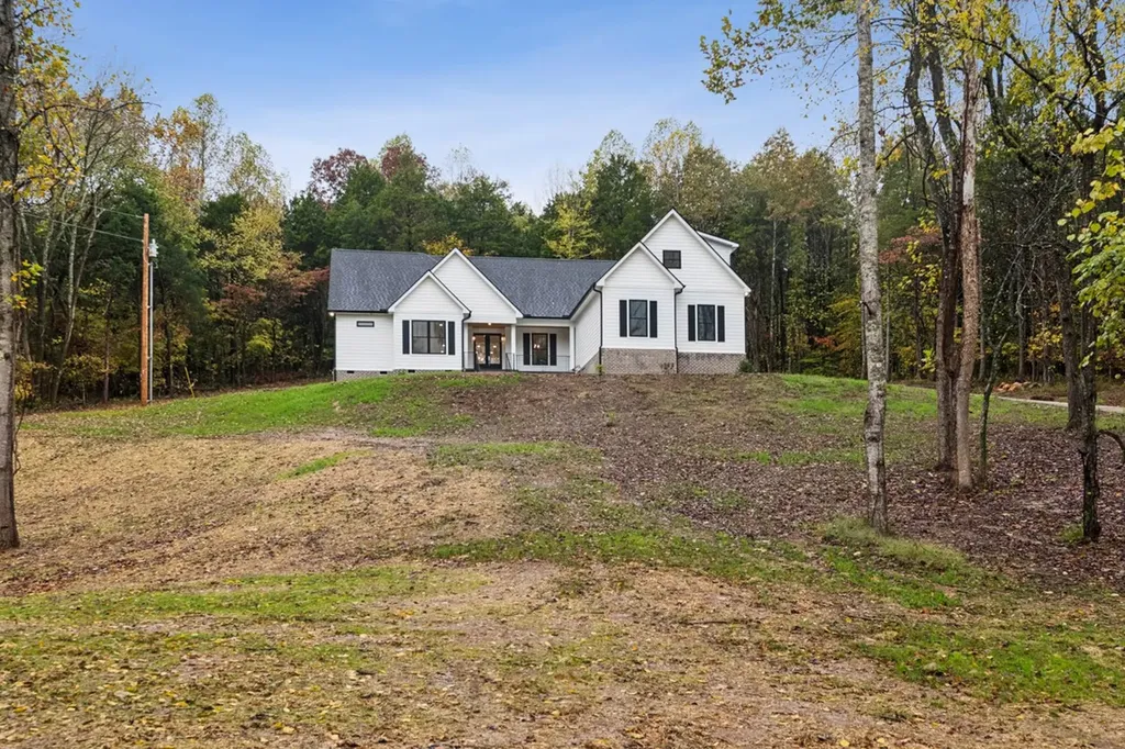 6461 Hwy 48, N Cumberland Furnace TN 37051