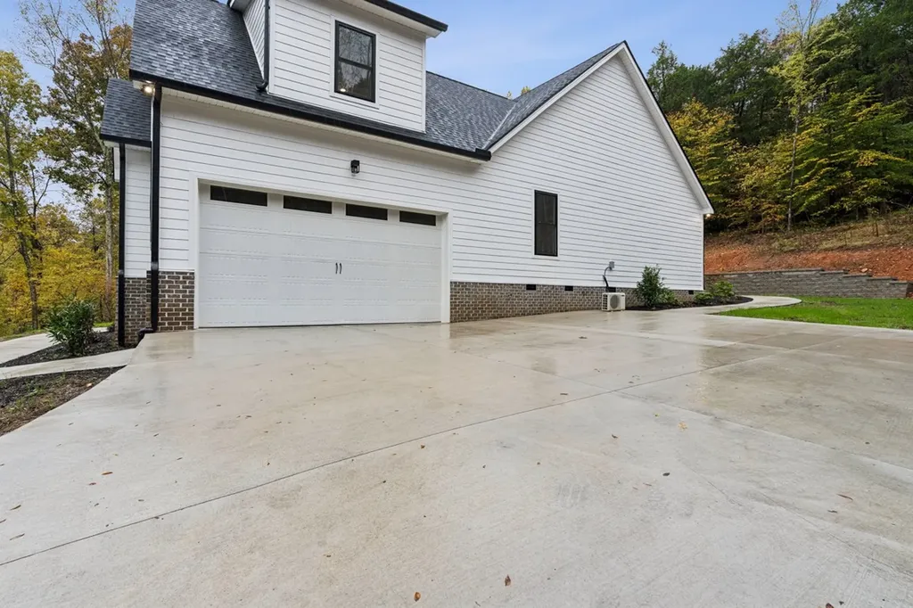 6461 Hwy 48, N Cumberland Furnace TN 37051
