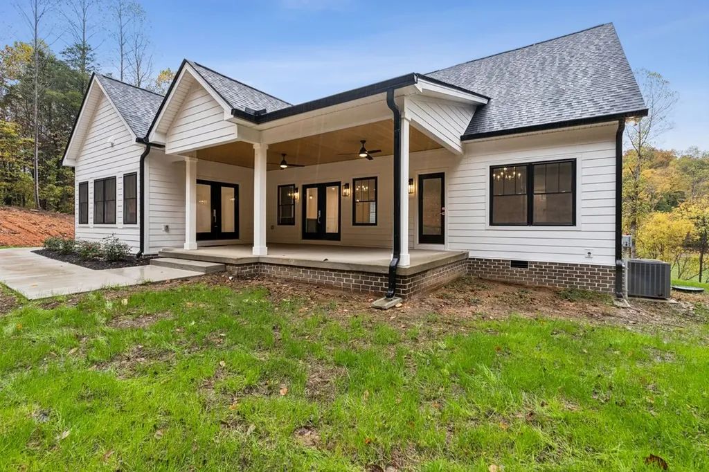 6461 Hwy 48, N Cumberland Furnace TN 37051