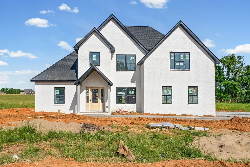 4905 Royal View Way Clarksville TN 37040