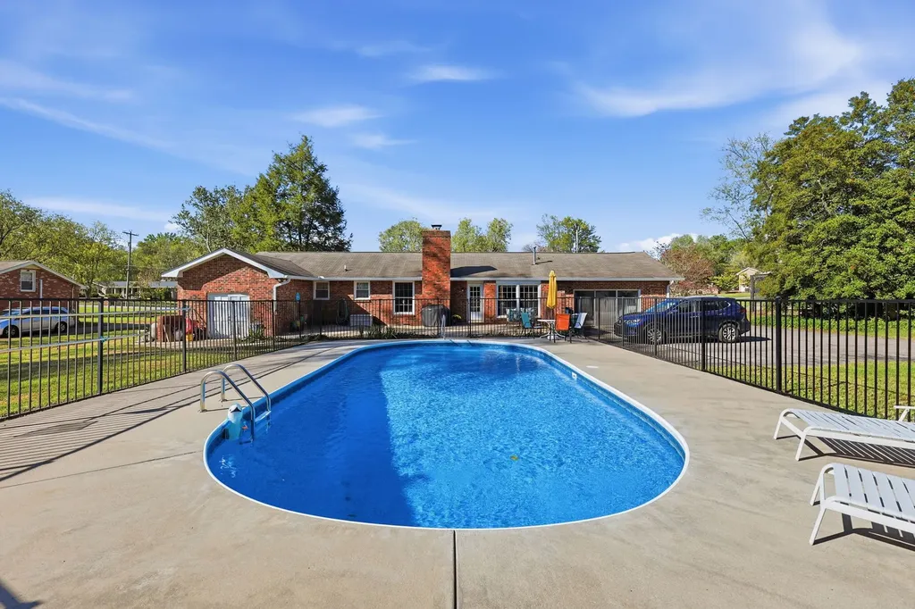 118 Allen Drive Hendersonville TN 37075