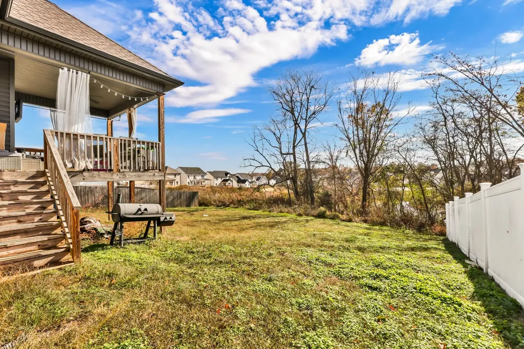 106 David Keith Lane Clarksville TN 37042