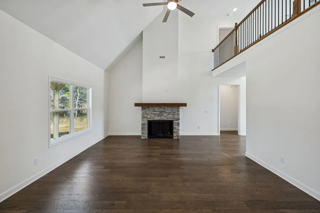 281 Estates Drive Smithville TN 37166