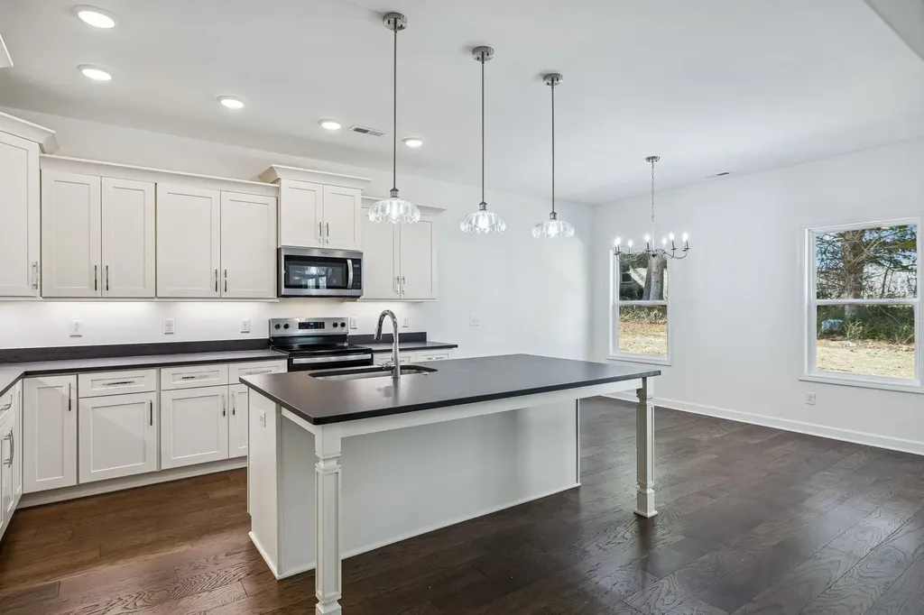 281 Estates Drive Smithville TN 37166
