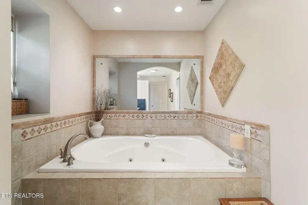 805 Butler Drive Loudon TN 37774