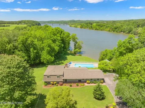 805 Butler Drive Loudon TN 37774