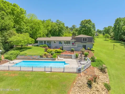 805 Butler Drive Loudon TN 37774
