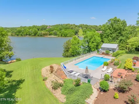 805 Butler Drive Loudon TN 37774