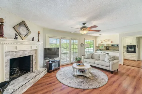 805 Butler Drive Loudon TN 37774