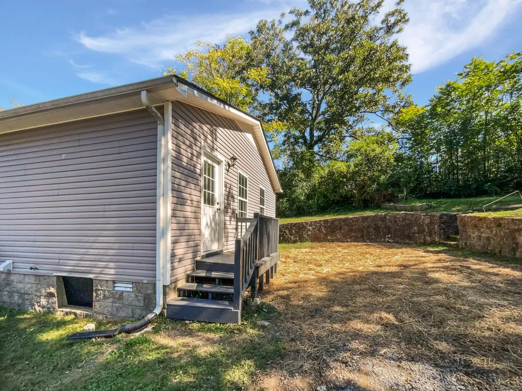 513 W 5th Street Columbia TN 38401