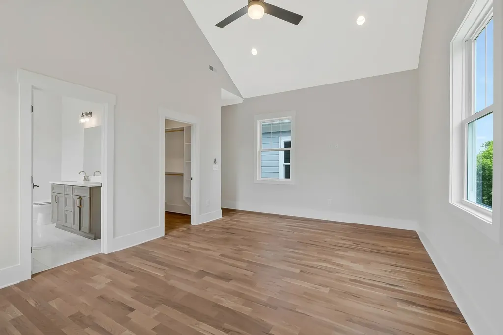 904 32nd Ave, N Nashville TN 37209