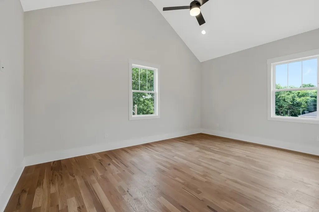 904 32nd Ave, N Nashville TN 37209