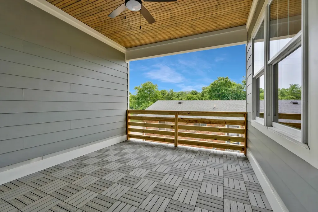 904 32nd Ave, N Nashville TN 37209
