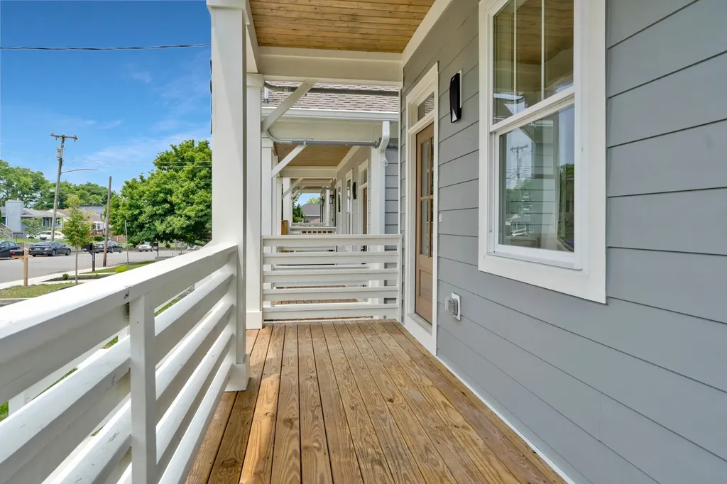 904 32nd Ave, N Nashville TN 37209