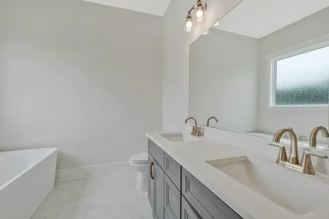 904 32nd Ave, N Nashville TN 37209