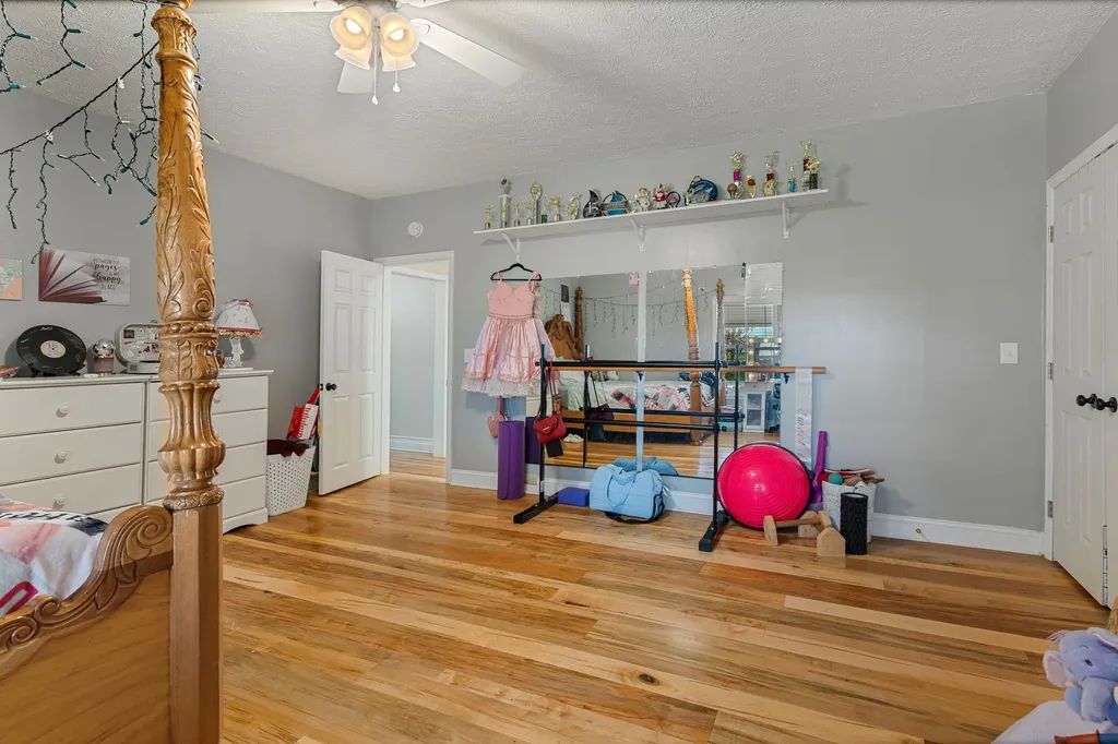 5867 Borthick Road Springfield TN 37172