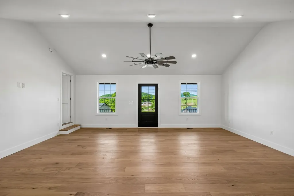 475 Bridle Path Hartsville TN 37074