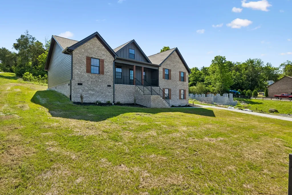 475 Bridle Path Hartsville TN 37074