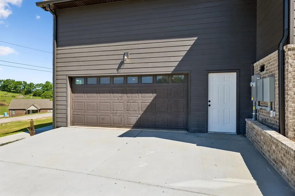475 Bridle Path Hartsville TN 37074