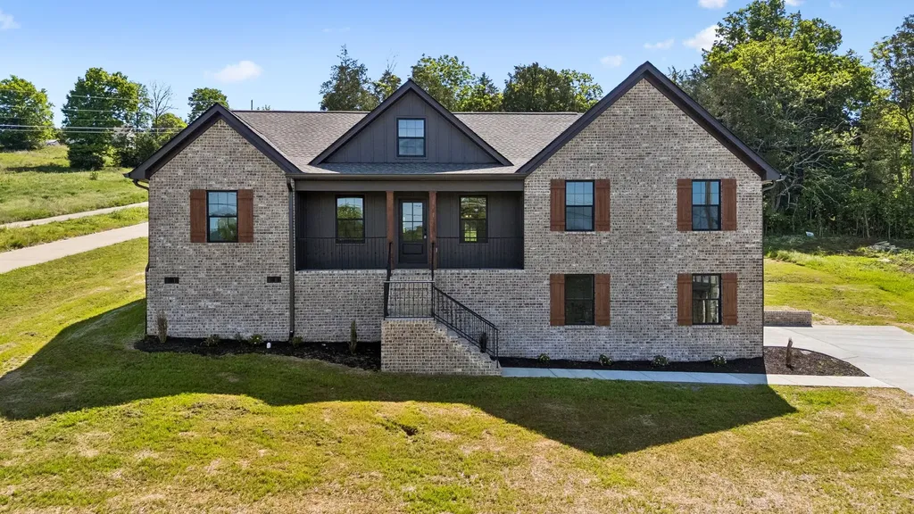 475 Bridle Path Hartsville TN 37074