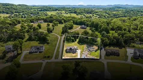 475 Bridle Path Hartsville TN 37074