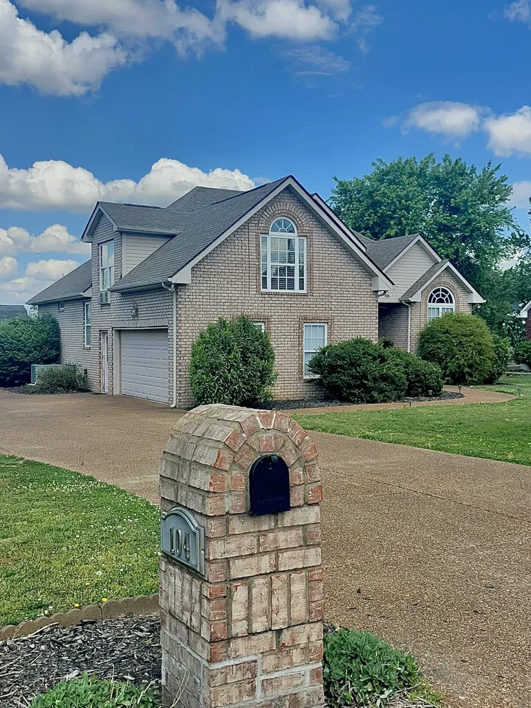 104 Mesa Drive Portland TN 37148