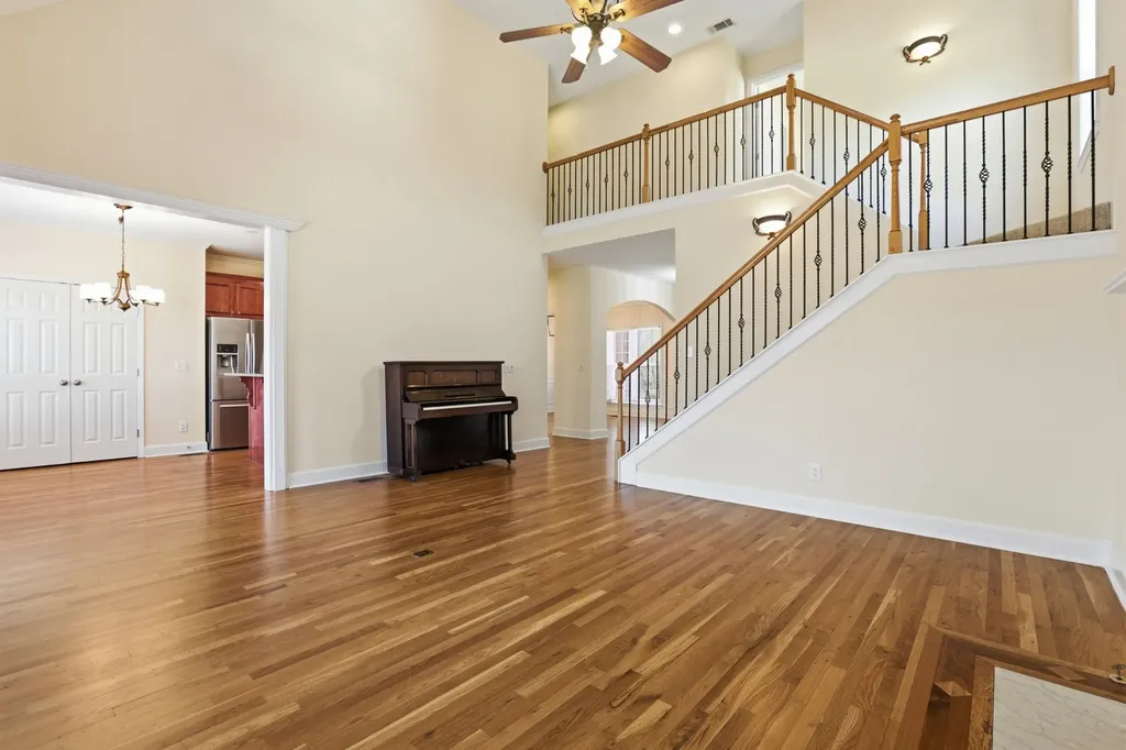 2062 N Amber Drive Spring Hill TN 37174