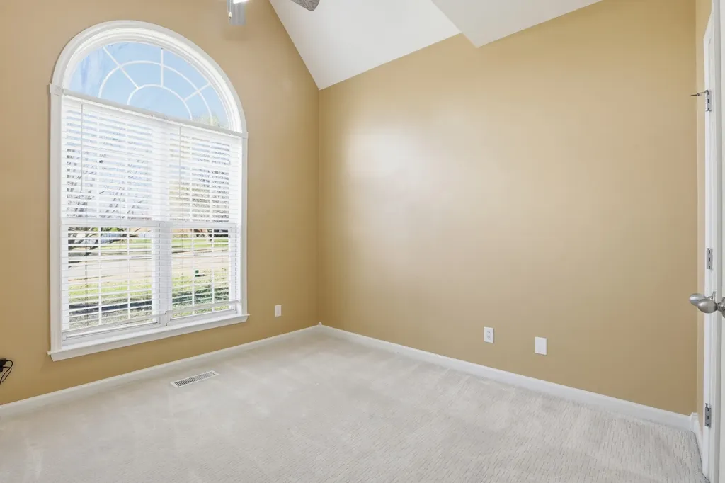 2062 N Amber Drive Spring Hill TN 37174
