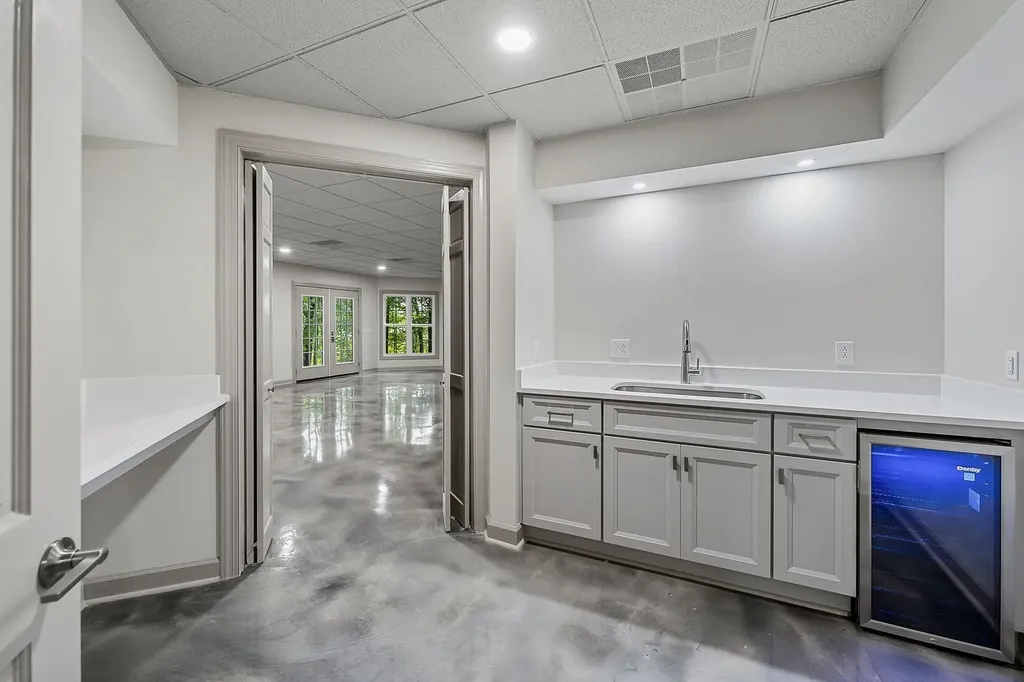 250 W Laurel Avenue Mcminnville TN 37110