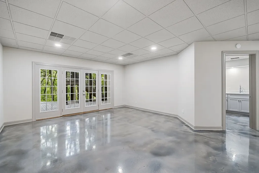 250 W Laurel Avenue Mcminnville TN 37110