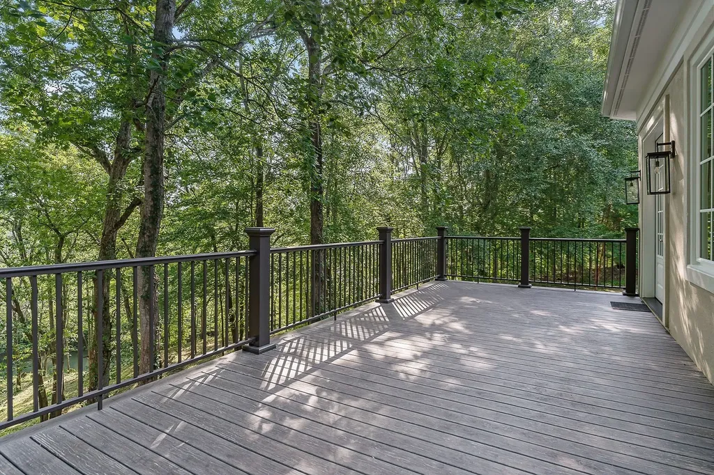 250 W Laurel Avenue Mcminnville TN 37110