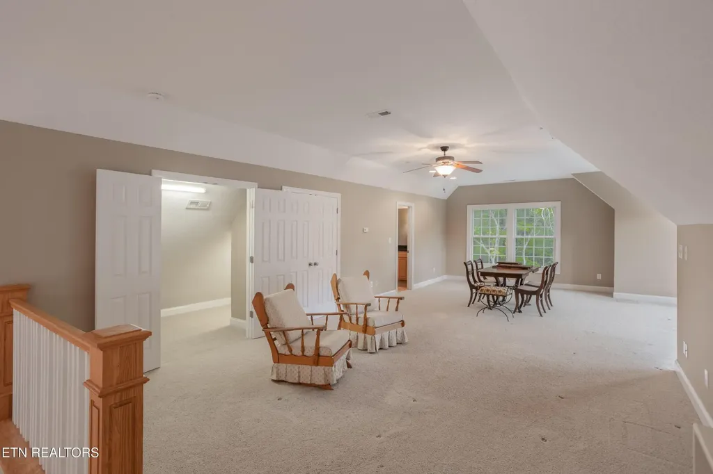 4193 Parris Drive Lenoir City TN 37772