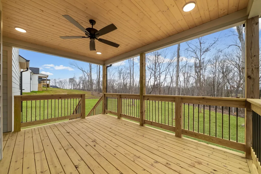 1800 Gholson Road Clarksville TN 37043