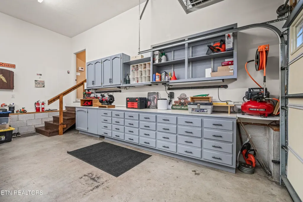 148 Hailey Ridge Lane Gainesboro TN 38562
