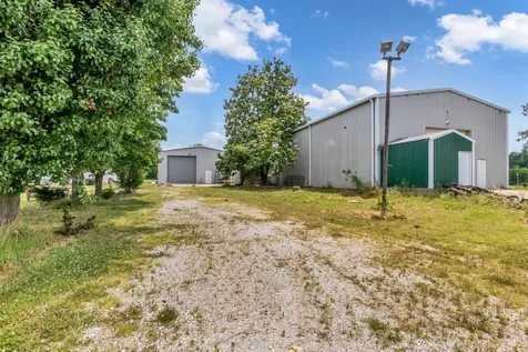 184 Buncombe Road Belvidere TN 37306