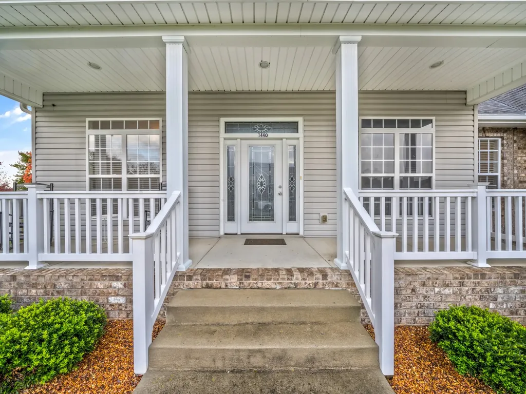 1440 Leaf Lane Ashland City TN 37015