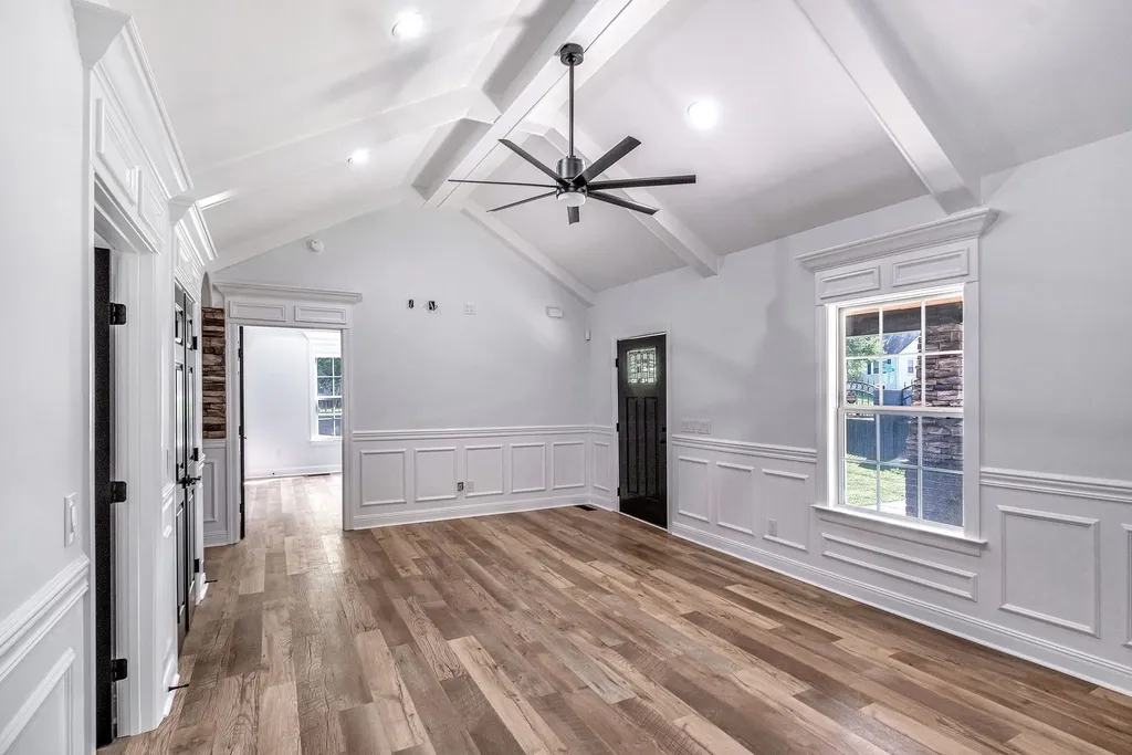 1513 Highland Avenue Columbia TN 38401