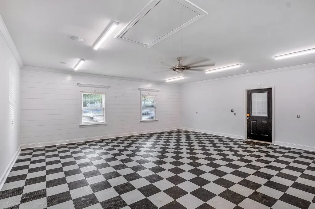 1513 Highland Avenue Columbia TN 38401