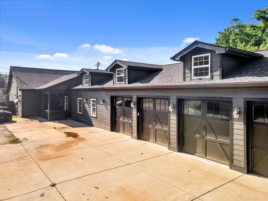 1513 Highland Avenue Columbia TN 38401